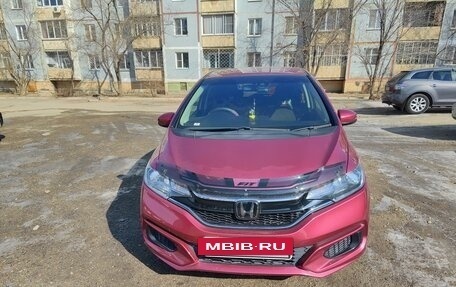 Honda Fit III, 2017 год, 1 300 000 рублей, 2 фотография