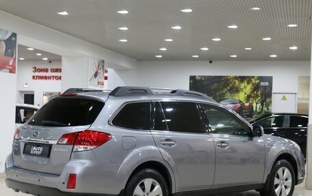Subaru Outback IV рестайлинг, 2011 год, 1 349 000 рублей, 2 фотография