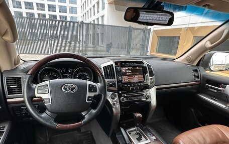 Toyota Land Cruiser 200, 2015 год, 5 000 000 рублей, 18 фотография
