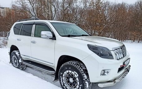 Toyota Land Cruiser Prado 150 рестайлинг 2, 2013 год, 3 450 000 рублей, 26 фотография