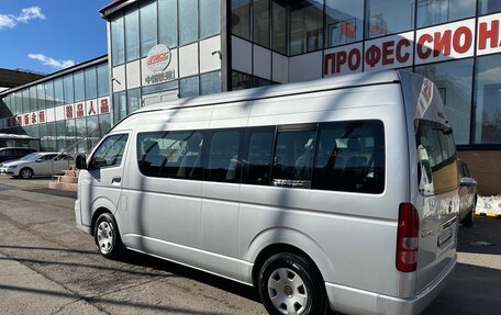 Toyota HiAce H200, 2010 год, 1 980 000 рублей, 5 фотография