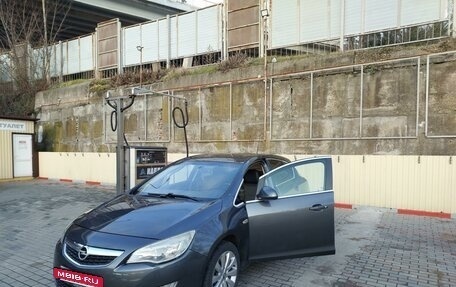 Opel Astra J, 2012 год, 999 999 рублей, 4 фотография