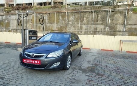 Opel Astra J, 2012 год, 999 999 рублей, 3 фотография