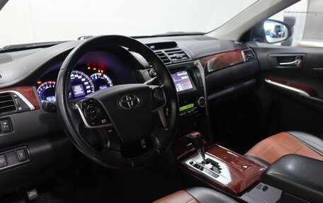 Toyota Camry, 2013 год, 1 850 000 рублей, 15 фотография