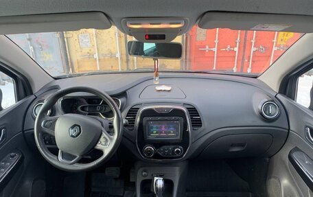 Renault Kaptur I рестайлинг, 2017 год, 1 515 000 рублей, 13 фотография