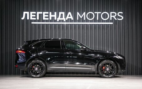 Jaguar F-Pace, 2017 год, 3 190 000 рублей, 31 фотография