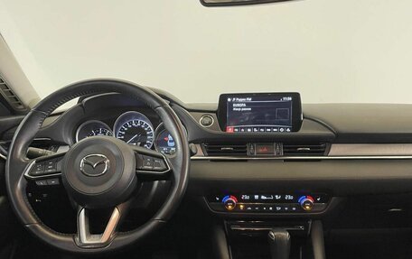 Mazda 6, 2019 год, 2 420 000 рублей, 13 фотография
