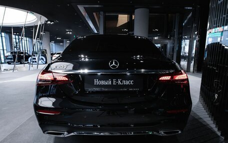 Mercedes-Benz E-Класс, 2023 год, 9 887 000 рублей, 4 фотография