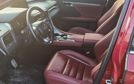 Lexus RX IV рестайлинг, 2017 год, 4 510 000 рублей, 2 фотография