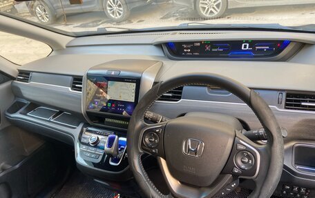 Honda Freed II, 2017 год, 1 795 000 рублей, 3 фотография