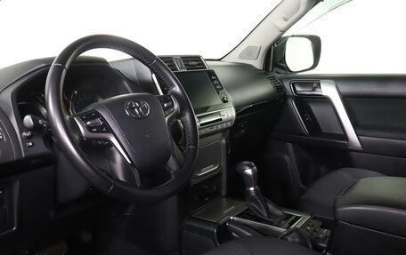 Toyota Land Cruiser Prado 150 рестайлинг 2, 2022 год, 6 289 000 рублей, 16 фотография