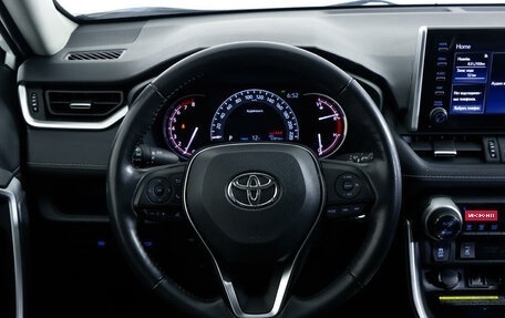 Toyota RAV4, 2020 год, 3 900 000 рублей, 18 фотография