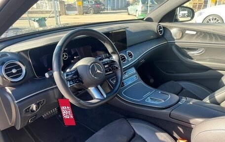 Mercedes-Benz E-Класс, 2021 год, 3 810 000 рублей, 10 фотография