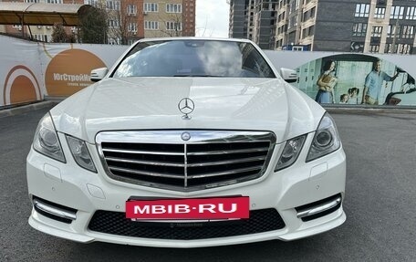 Mercedes-Benz E-Класс, 2012 год, 1 950 000 рублей, 2 фотография