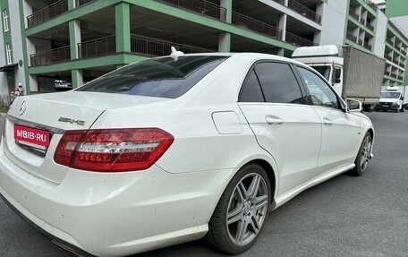 Mercedes-Benz E-Класс, 2012 год, 1 950 000 рублей, 4 фотография