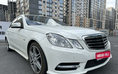 Mercedes-Benz E-Класс, 2012 год, 1 950 000 рублей, 11 фотография