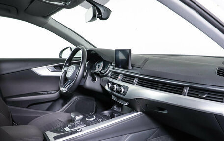 Audi A4, 2015 год, 2 045 000 рублей, 11 фотография