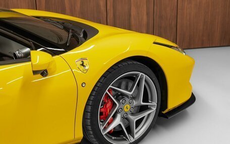 Ferrari F8, 2023 год, 48 000 000 рублей, 10 фотография