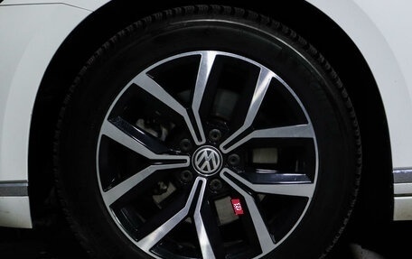 Volkswagen Passat B8 рестайлинг, 2018 год, 3 400 000 рублей, 21 фотография