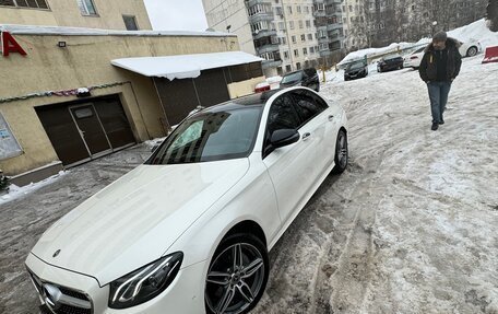 Mercedes-Benz E-Класс, 2019 год, 4 500 000 рублей, 10 фотография