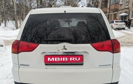 Mitsubishi Pajero Sport II рестайлинг, 2013 год, 2 000 000 рублей, 3 фотография