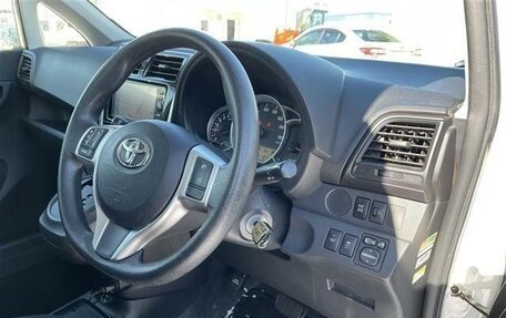 Toyota Ractis II, 2016 год, 1 093 000 рублей, 14 фотография