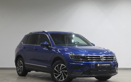 Volkswagen Tiguan II, 2018 год, 2 989 000 рублей, 2 фотография