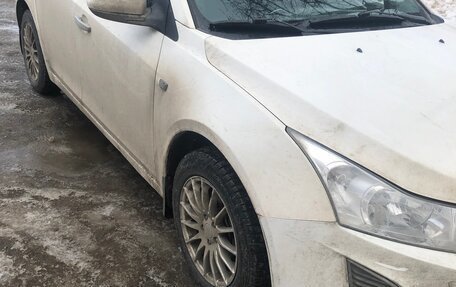 Chevrolet Cruze II, 2013 год, 685 000 рублей, 2 фотография