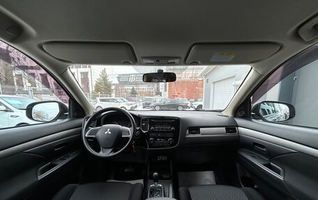 Mitsubishi Outlander III рестайлинг 3, 2013 год, 1 565 000 рублей, 18 фотография
