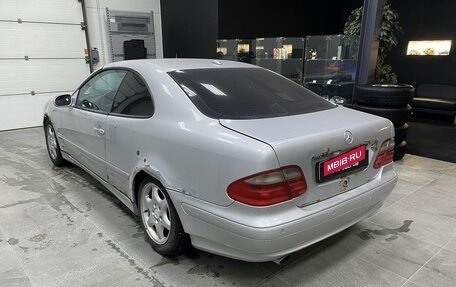 Mercedes-Benz CLK-Класс, 2001 год, 249 000 рублей, 5 фотография