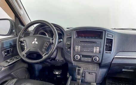 Mitsubishi Pajero IV, 2012 год, 1 799 000 рублей, 13 фотография