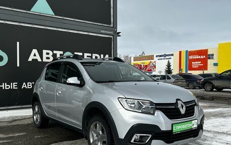 Renault Sandero II рестайлинг, 2019 год, 1 401 000 рублей, 3 фотография