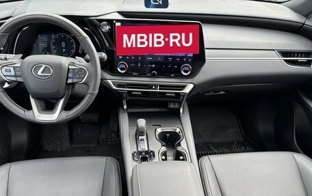 Lexus RX IV рестайлинг, 2022 год, 9 100 000 рублей, 7 фотография