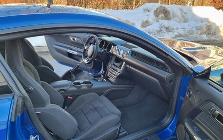 Ford Mustang VI рестайлинг, 2017 год, 9 800 000 рублей, 11 фотография