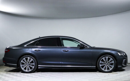 Audi A8, 2022 год, 13 000 000 рублей, 4 фотография