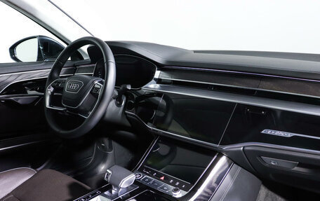Audi A8, 2022 год, 13 000 000 рублей, 9 фотография