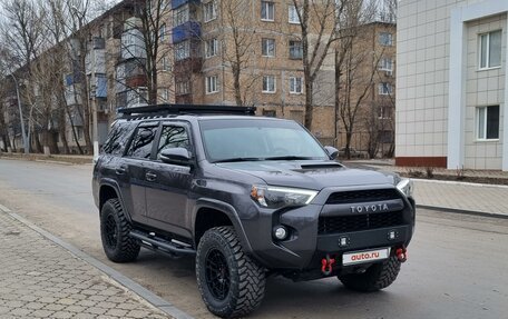 Toyota 4Runner V, 2019 год, 4 650 000 рублей, 2 фотография
