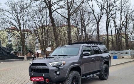 Toyota 4Runner V, 2019 год, 4 650 000 рублей, 13 фотография