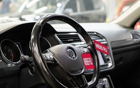 Volkswagen Tiguan II, 2017 год, 2 290 000 рублей, 4 фотография