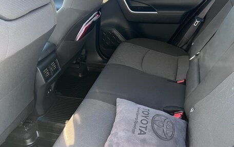 Toyota RAV4, 2019 год, 2 999 000 рублей, 14 фотография