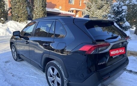 Toyota RAV4, 2019 год, 2 999 000 рублей, 4 фотография