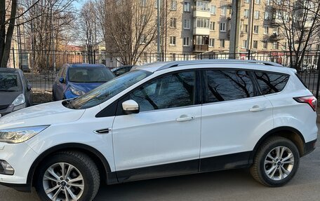 Ford Kuga III, 2018 год, 1 700 000 рублей, 3 фотография