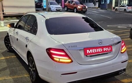 Mercedes-Benz E-Класс, 2019 год, 3 448 000 рублей, 4 фотография