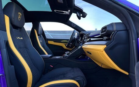 Lamborghini Urus I, 2024 год, 49 000 000 рублей, 13 фотография