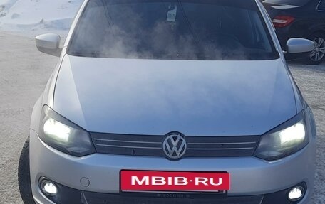 Volkswagen Polo VI (EU Market), 2012 год, 930 000 рублей, 3 фотография