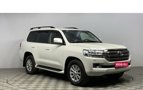Toyota Land Cruiser 200, 2018 год, 6 699 000 рублей, 3 фотография
