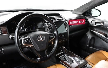Toyota Camry, 2017 год, 2 100 000 рублей, 14 фотография