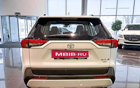 Toyota RAV4, 2023 год, 5 190 000 рублей, 4 фотография