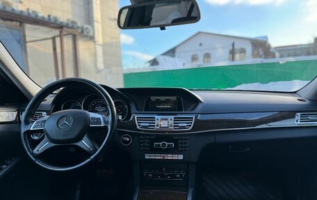 Mercedes-Benz E-Класс, 2013 год, 1 995 000 рублей, 11 фотография