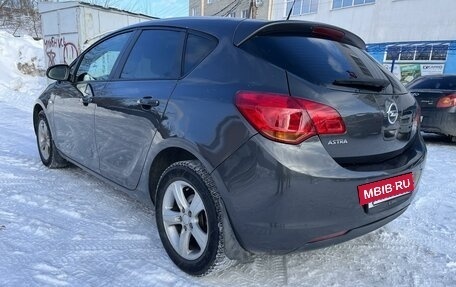 Opel Astra J, 2011 год, 788 000 рублей, 3 фотография